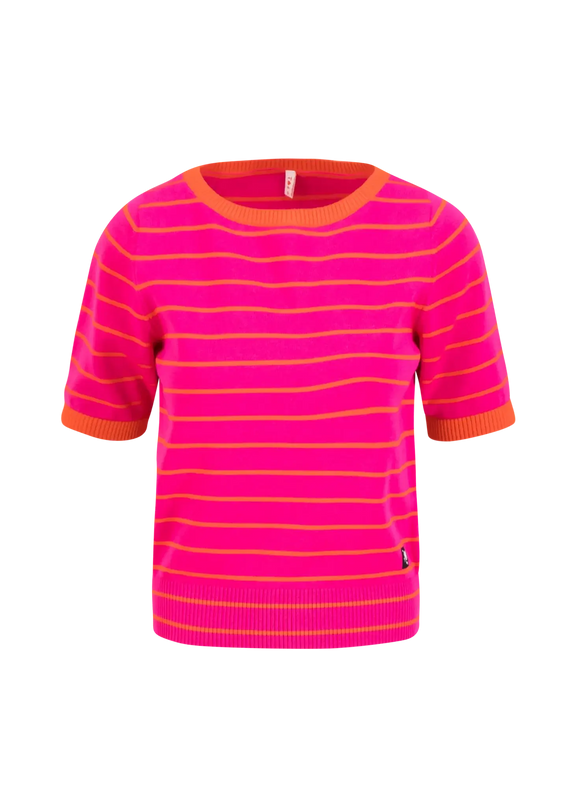 hübsch preppy, pink gestreift im Picknick-Stil