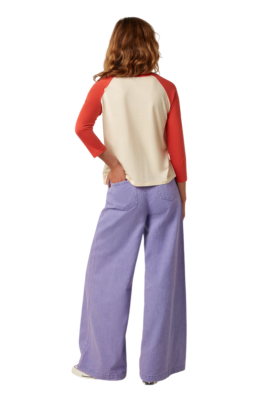 RAGLAN TEE PLACEMENT PRINT