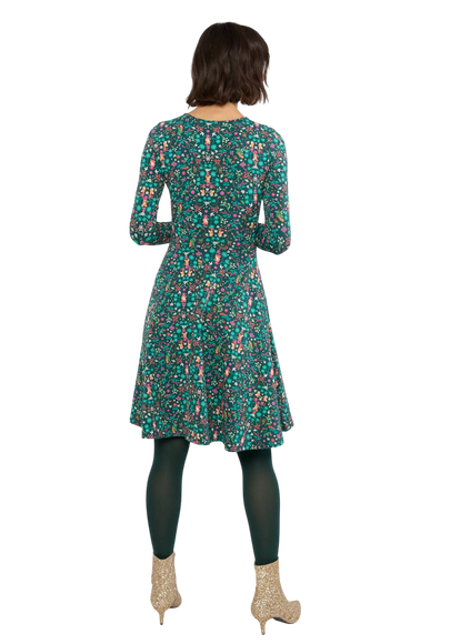 Hot Knot, magic show stars