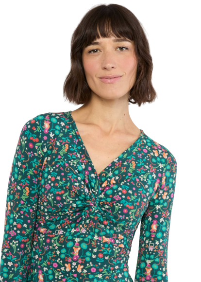 Hot Knot, magic show stars