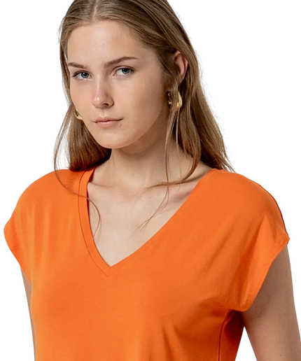 SURKANA T-SHIRT MED V-RINGNING