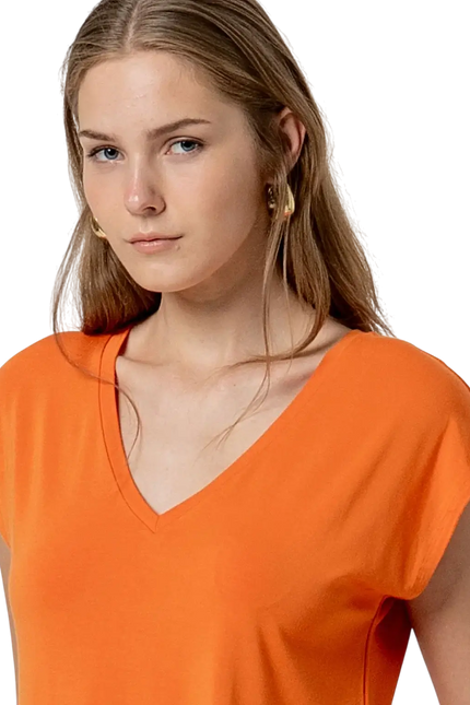 V-HALS T-SHIRT