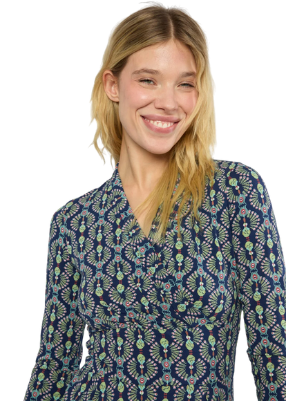 Shalala Tralala Shawl, feather duster