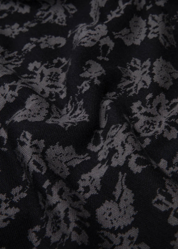 On a Winters Day Flared princess tapestry black