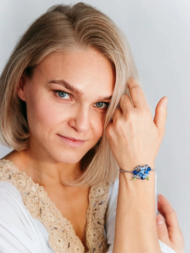 DAUGHTER OF THE NORTH FORGET ME NOT BRACELET, 18K GOLD PLATED