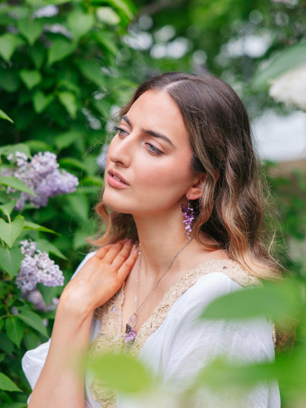 DAUGHTER OF THE NORTH LILAC OF DREAMS OORBELLEN, MID SIZE, 18K GOLD PLATED