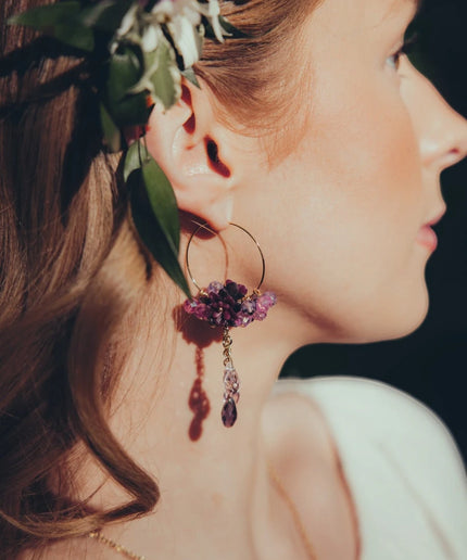 PENDIENTES DE ARO WILD ROSE DE DAUGHTER OF THE NORTH, CHAPADOS EN ORO DE 18K