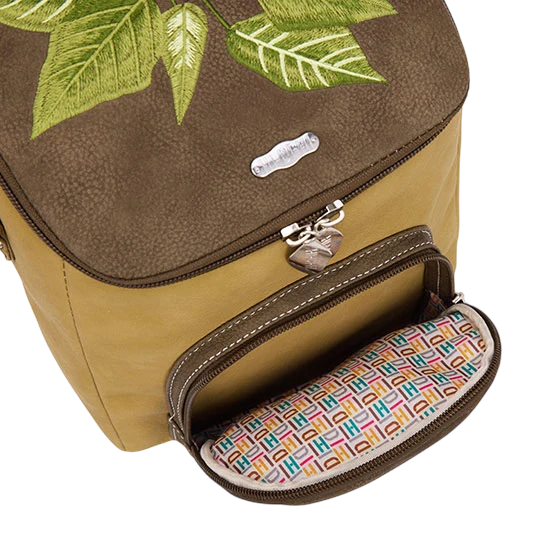 HI-DI-HI RUG/ SCHOUDERTAS WOODS MET IJSVOGEL, COGNAC/ OKERGEEL