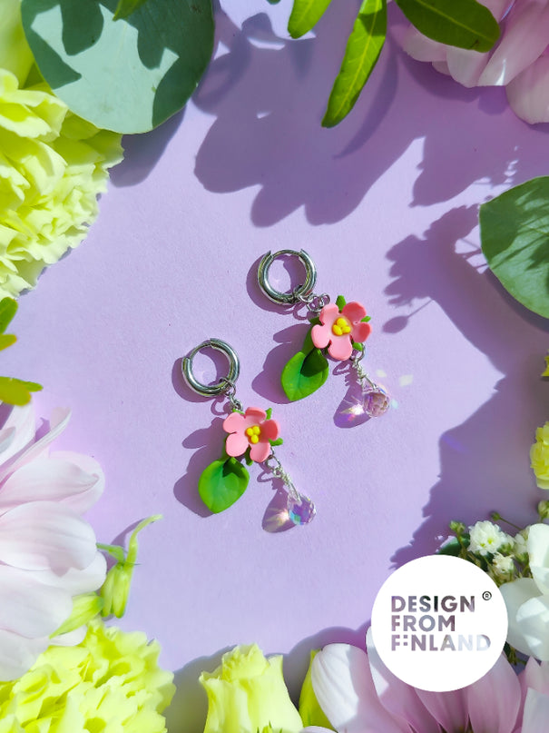 DAUGHTER OF THE NORTH BEAUTY OF THE NIGHTLESS NIGHT SMALL EARRINGS