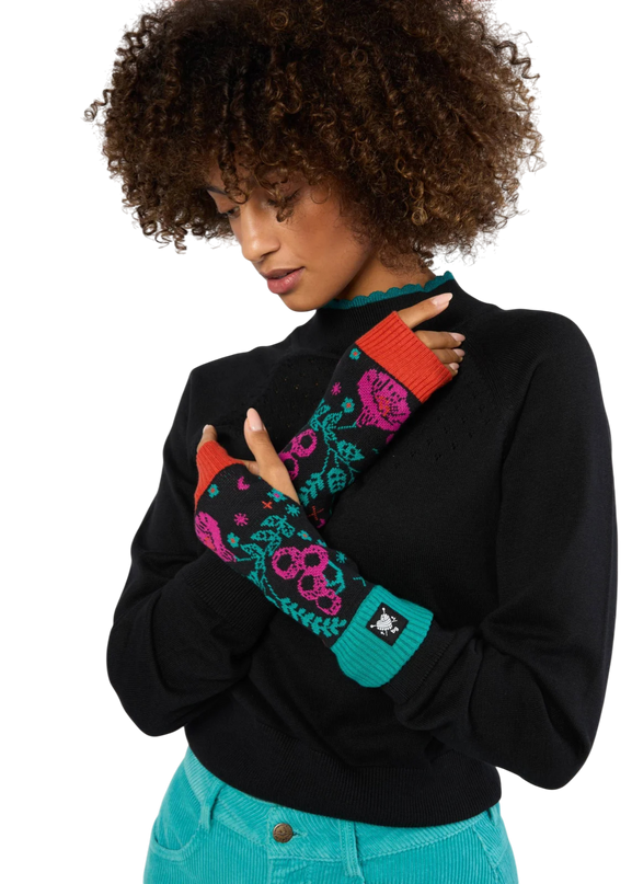 Hand on Heart mushroom star glove