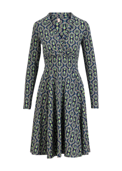 Shalala Tralala Shawl, feather duster