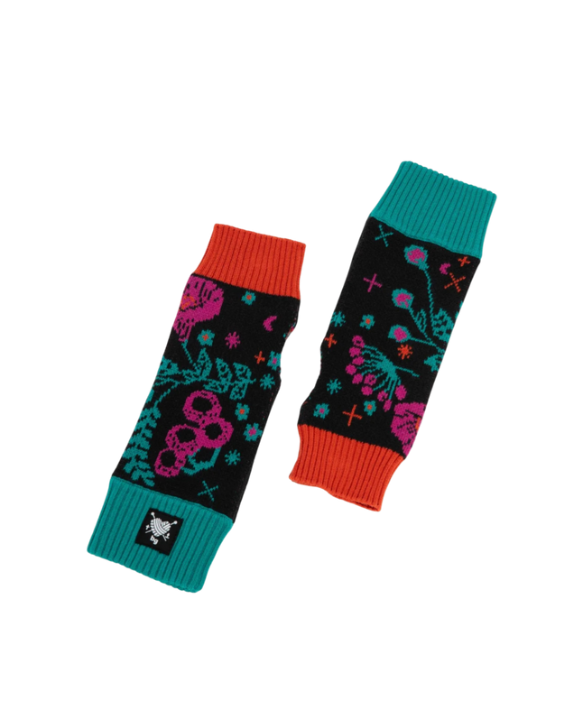 Hand on Heart mushroom star glove