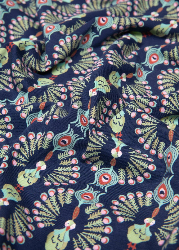 Shalala Tralala Shawl, feather duster