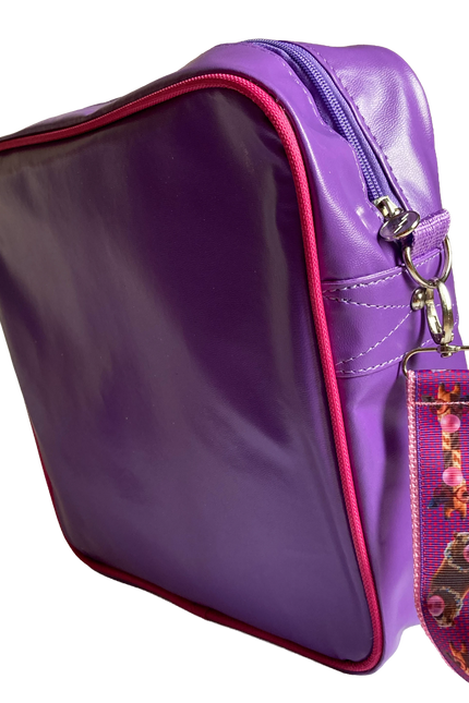 KUNSTBOER SQUARE SHOUDERBAG GIRAFFE BUBBLE GUM