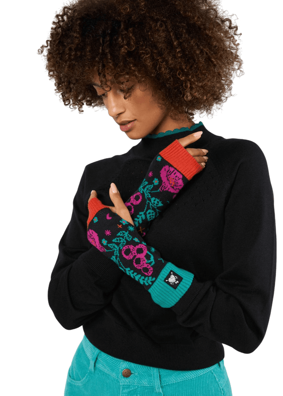 Hand on Heart mushroom star glove