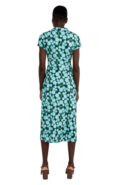 BLUTSGESCHWISTER Abito Midi Now We Are Talking Ease, nella radura primaverile
