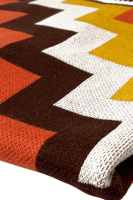 T-shirt tricoté jacquard à motifs rétro 70s Rainmaker couleur terre