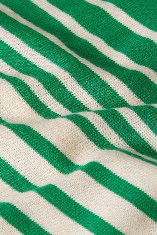 Valentina V Top Armada